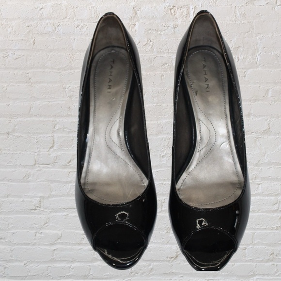 Tahari Black Patent Leather Peep Toe - Picture 1 of 6